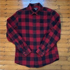 Eddie Bauer Men's Classic Fit Plaid Flannel Shirt Red Black M Button-Up